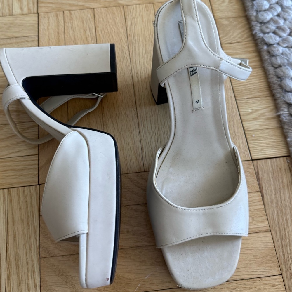 Beige Leather Block Heel Sandals - Women